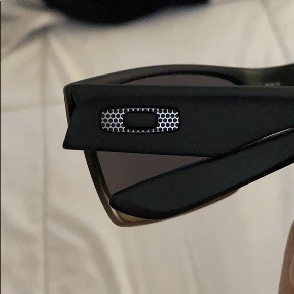 Sunglasses. Two face - Picture 4 of 4